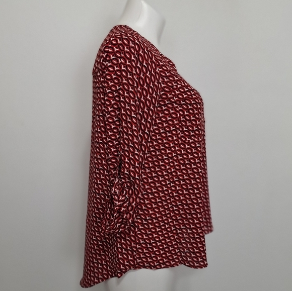 Red & White NEW Geometric Print Careerwear V-Neck Roll Tab Sleeve Blouse - Picture 5 of 15